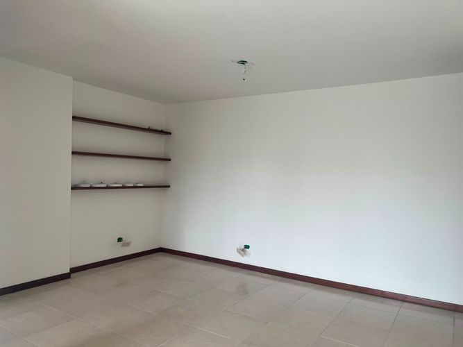 Apartamento de 3 alcobas en arriendo en Loma Del Esmeraldal, Envigado, 85 m² · foto 11 de 14