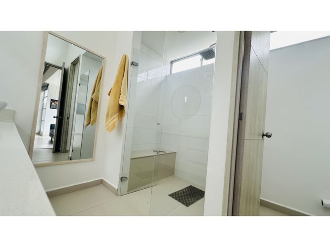 Casa de 4 alcobas en venta en El Porvenir, Rionegro, 162 m² · foto 22 de 24