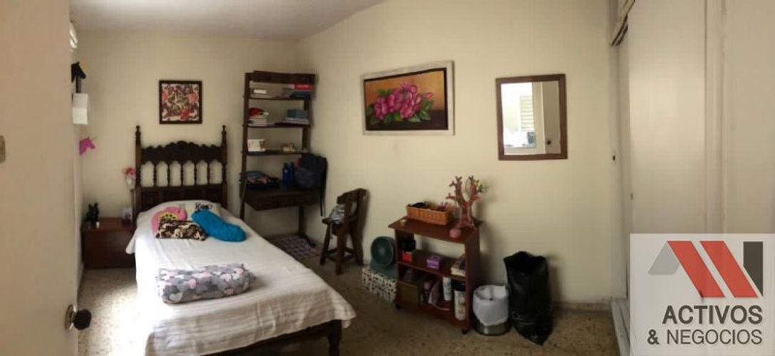 Casa de 6 alcobas en venta en Laureles, Medellín, 400 m² · foto 7 de 20
