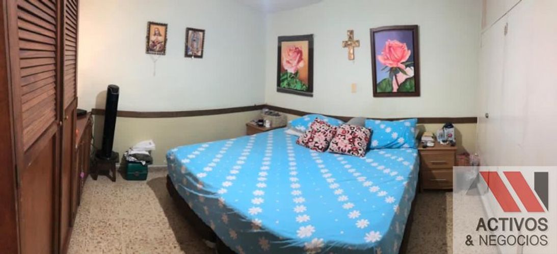 Casa de 6 alcobas en venta en Laureles, Medellín, 400 m² · foto 13 de 20
