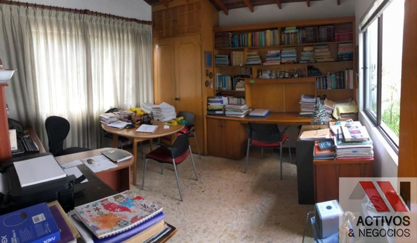 Casa de 6 alcobas en venta en Laureles, Medellín, 400 m² · foto 20 de 20
