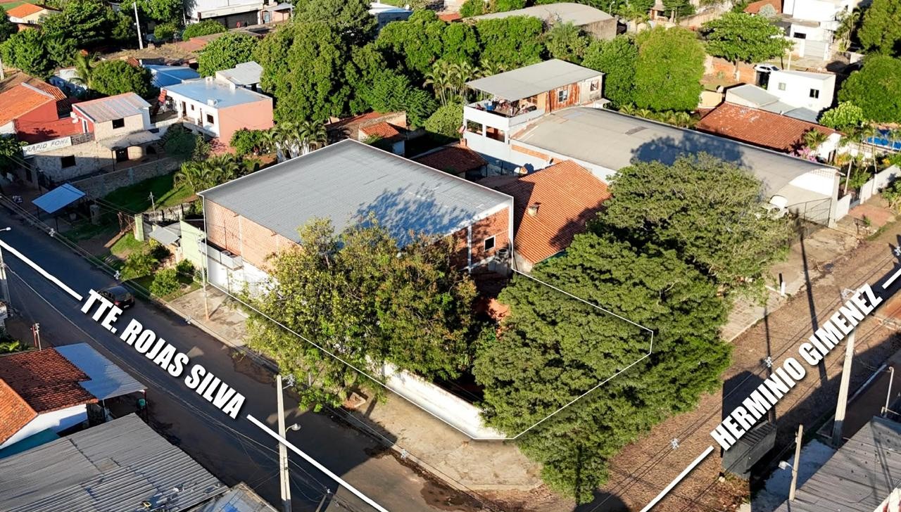 VENDO LOCAL COMERCIAL CON DEPOSITO EN ASUNCIÓN | — foto 2