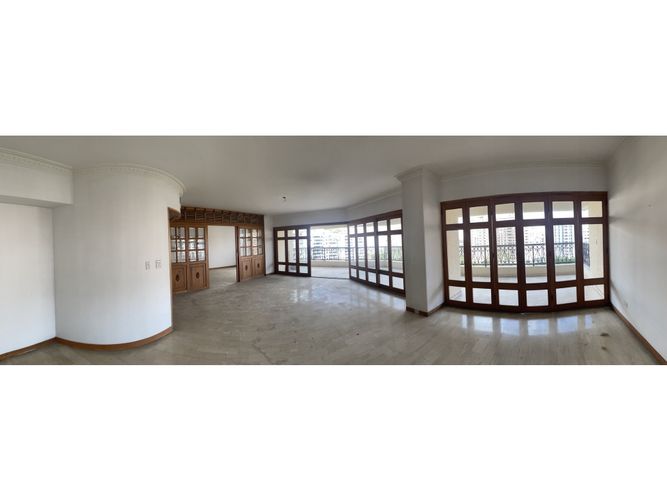 Apartamento en venta en Normandia, Cali, 315 m² · foto 3 de 24