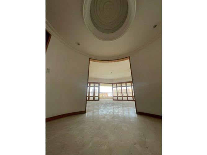 Apartamento en venta en Normandia, Cali, 315 m² · foto 15 de 24