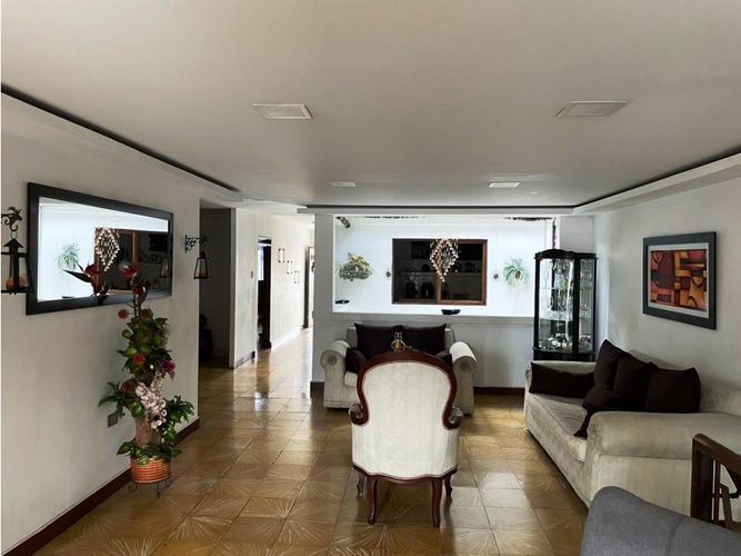 Casa de 4 alcobas en venta en Bolivar, Yumbo, 360 m² · foto 4 de 22