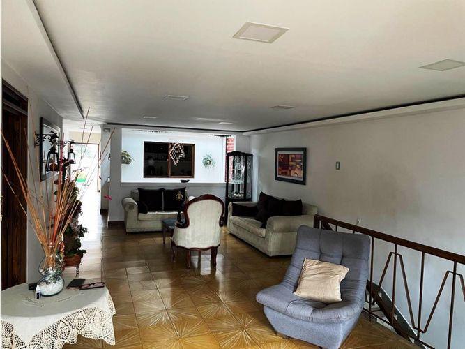 Casa de 4 alcobas en venta en Bolivar, Yumbo, 360 m² · foto 6 de 22
