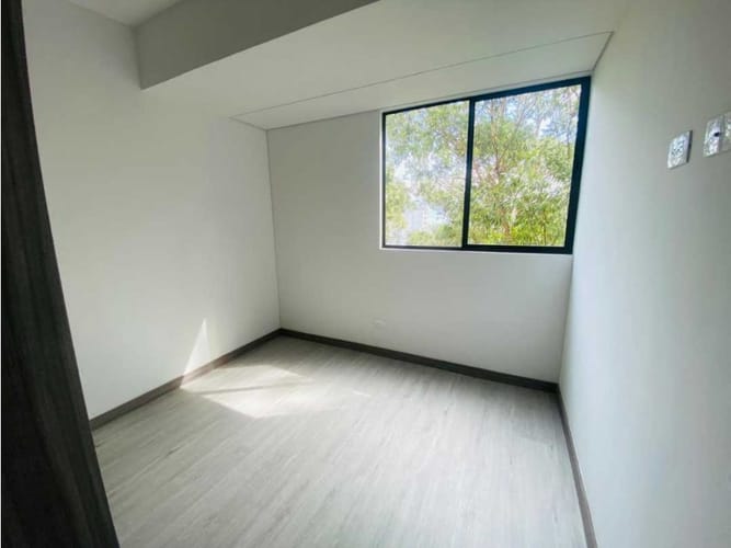Apartamento de 3 alcobas en arriendo en Las Palmas, Medellín, 76 m² · foto 8 de 24