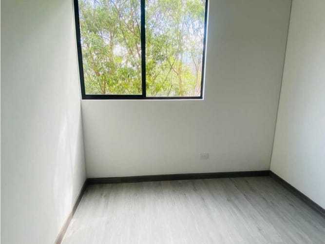 Apartamento de 3 alcobas en arriendo en Las Palmas, Medellín, 76 m² · foto 10 de 24
