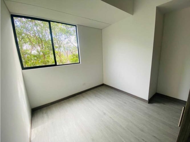 Apartamento de 3 alcobas en arriendo en Las Palmas, Medellín, 76 m² · foto 13 de 24