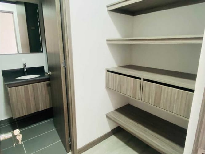 Apartamento de 3 alcobas en arriendo en Las Palmas, Medellín, 76 m² · foto 14 de 24