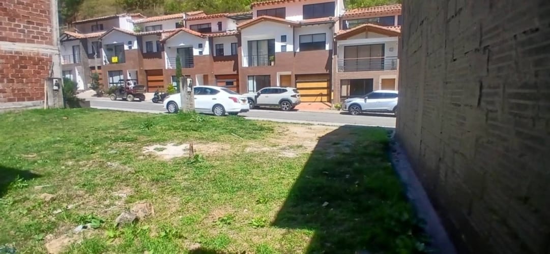 Lote en venta en Los Salados, El Retiro, 210 m² · foto 2 de 13