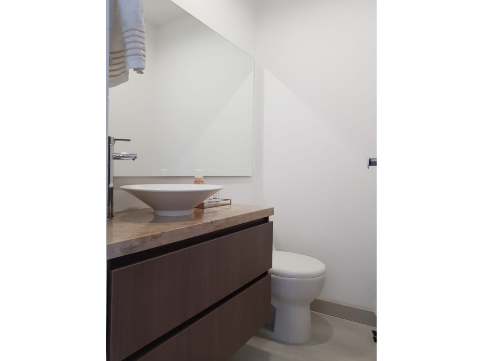 Apartamento en venta en Loma Benedictinos, Envigado · foto 10 de 12