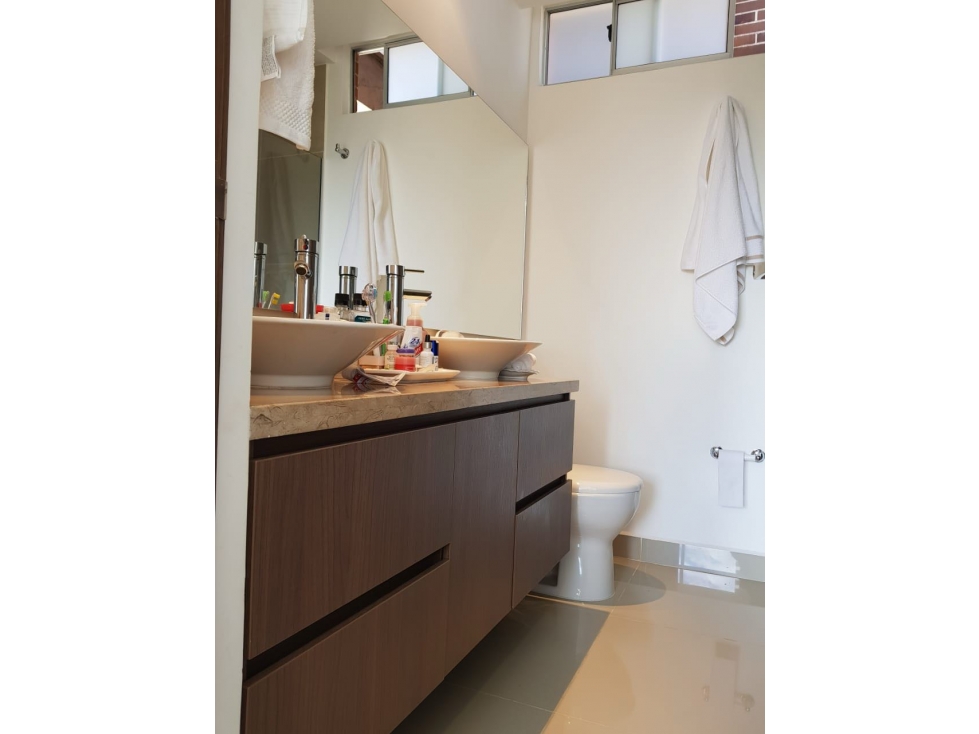 Apartamento en venta en Loma Benedictinos, Envigado · foto 11 de 12