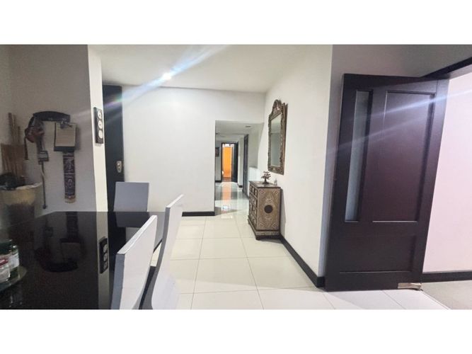Apartamento de 4 alcobas en venta en Ciudad Jardin, Cali, 171 m² · foto 19 de 24