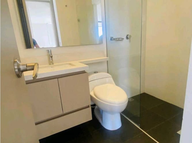 Apartamento de 2 alcobas en arriendo en Altos Del Poblado, Medellín, 80 m² · foto 5 de 16