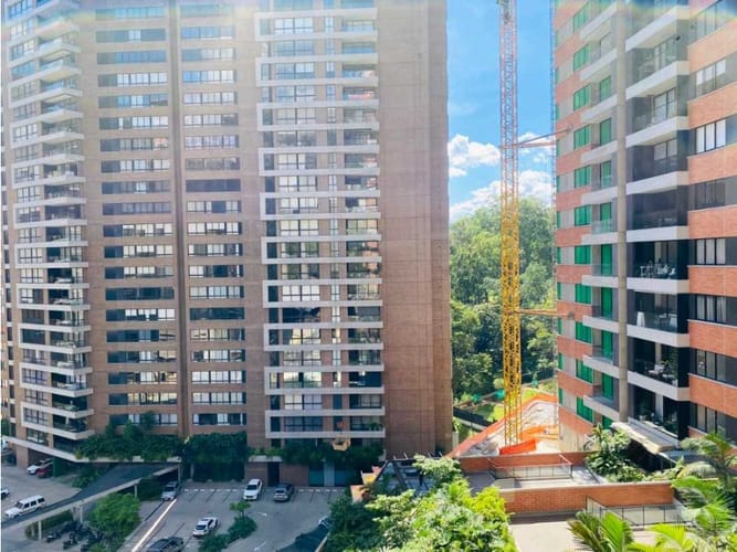 Apartamento de 2 alcobas en arriendo en Altos Del Poblado, Medellín, 80 m² · foto 15 de 16