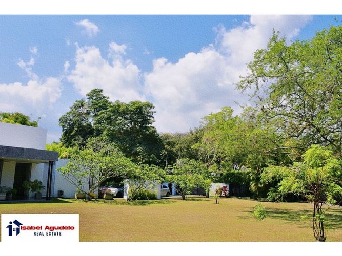 Casa de 3 alcobas en venta en Pance, Cali, 380 m² · foto 3 de 24