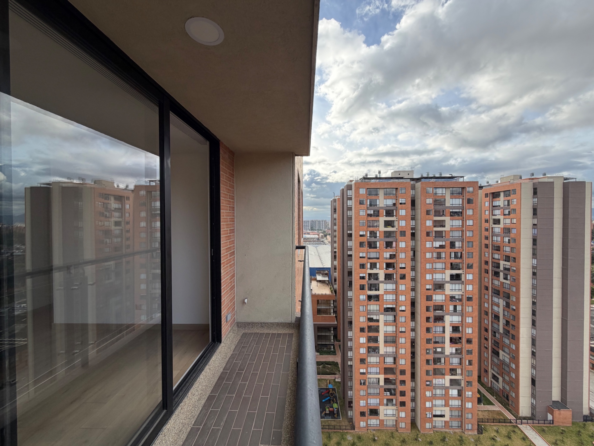 Apartamento en venta en Montevideo, Bogotá · foto 5 de 16