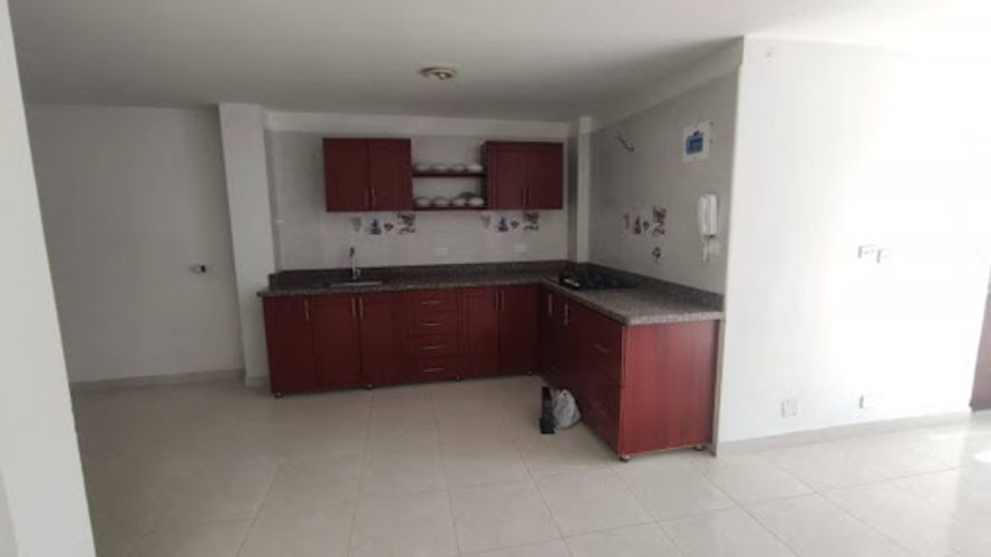 Apartamento de 3 alcobas en venta en Perez, Bello, 106 m² · foto 2 de 18