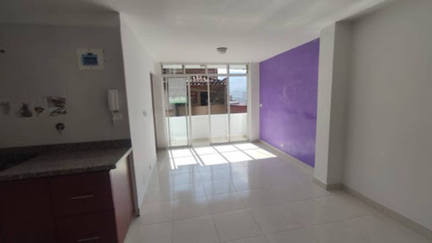 Apartamento de 3 alcobas en venta en Perez, Bello, 106 m² · foto 4 de 18