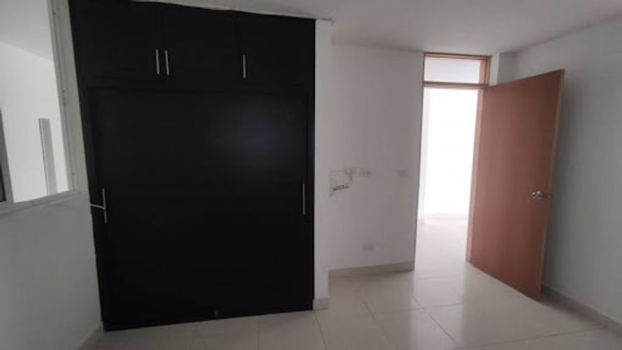 Apartamento de 3 alcobas en venta en Perez, Bello, 106 m² · foto 9 de 18