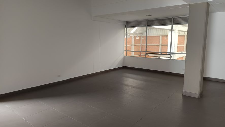 Bodega en arriendo en Centro Tocancipá, Tocancipá, 2552 m² · foto 12 de 24