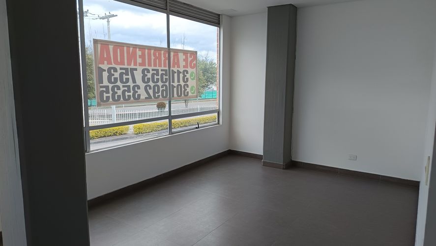 Bodega en arriendo en Centro Tocancipá, Tocancipá, 2552 m² · foto 13 de 24