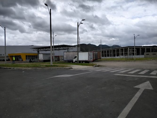 Bodega en arriendo en Parcelas, Cota · foto 5 de 13