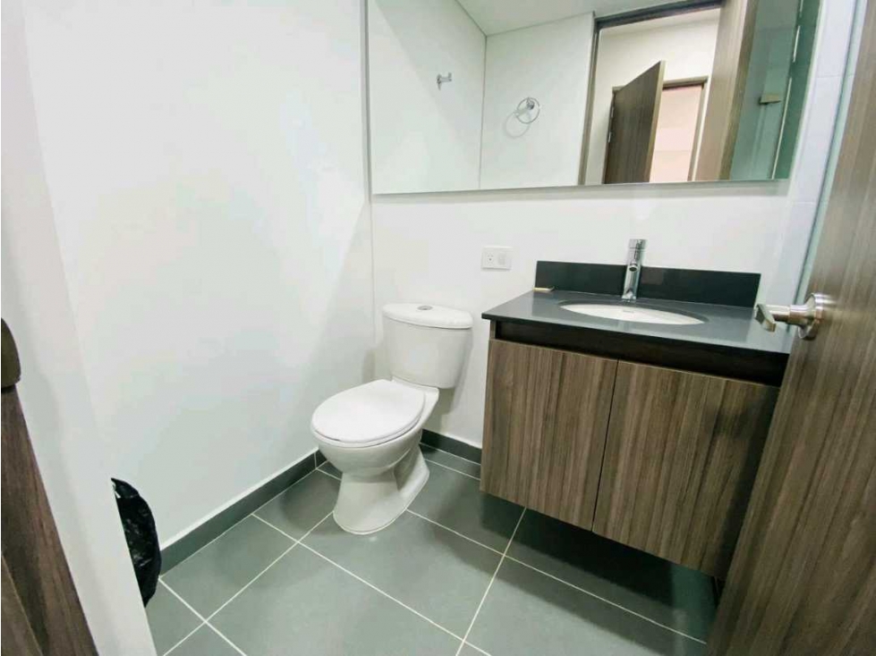 Apartamento en arriendo en Las Palmas, Medellín · foto 7 de 19