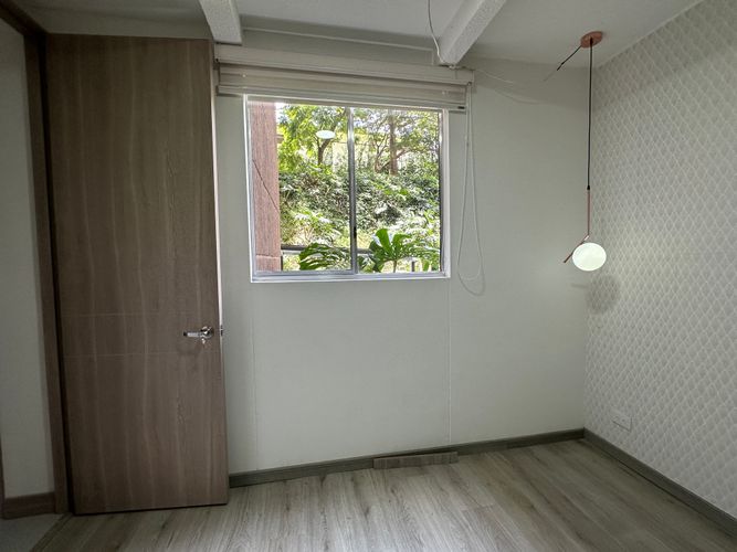 Apartamento de 3 alcobas en venta en Bucaros, Bello, 55 m² · foto 8 de 11