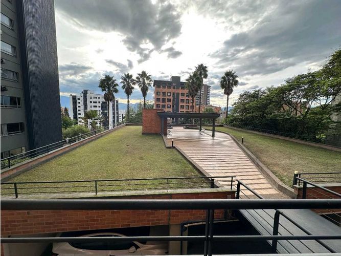 Apartaestudio en arriendo en El Tesoro, Medellín, 70 m² · foto 13 de 13