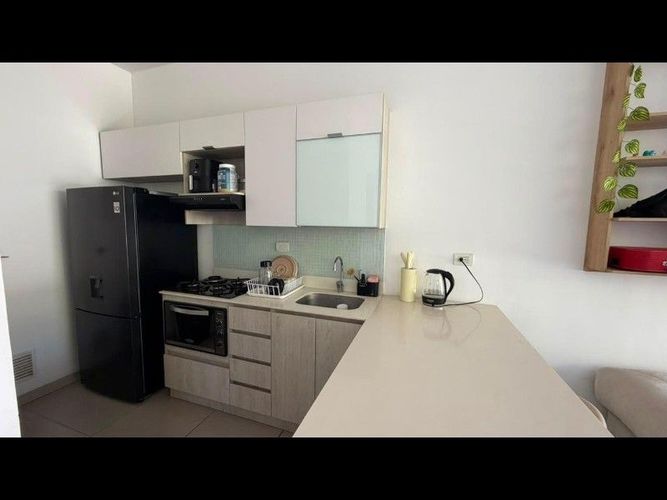 Apartamento de 2 alcobas en arriendo en Rodeo Alto, Medellín, 68 m² · foto 6 de 15