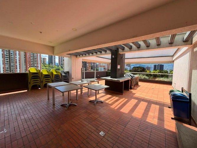 Apartamento de 2 alcobas en arriendo en Rodeo Alto, Medellín, 68 m² · foto 14 de 15