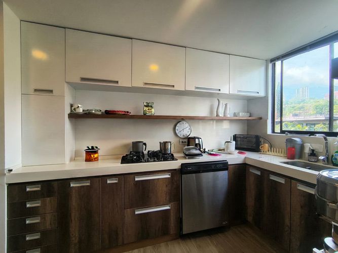 Apartamento en arriendo en Urbanización Las Cumbres, Medellín · foto 2 de 16
