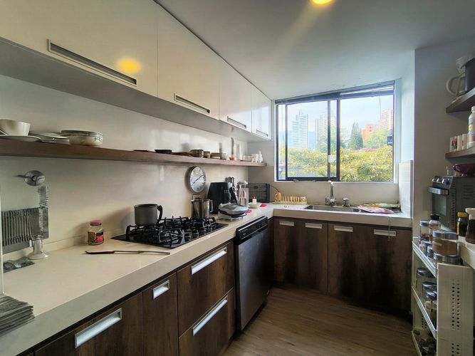 Apartamento en arriendo en Urbanización Las Cumbres, Medellín · foto 3 de 16