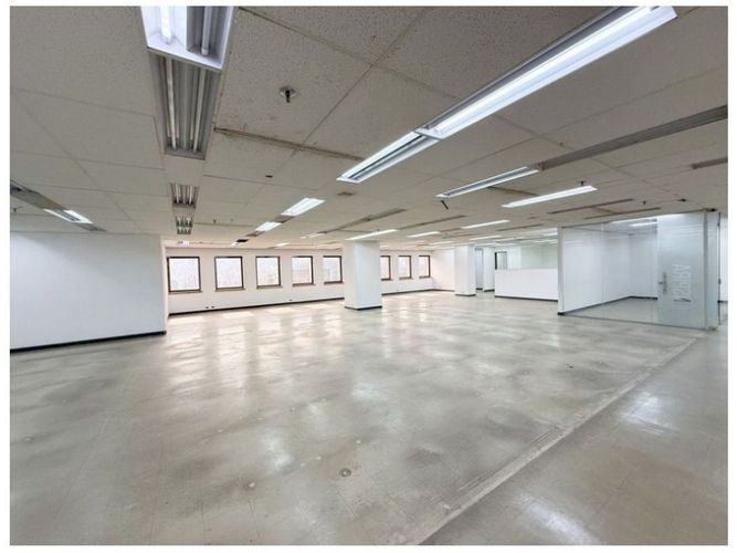 Local en venta en La Candelaria, Medellín, 376 m² · foto 3 de 15