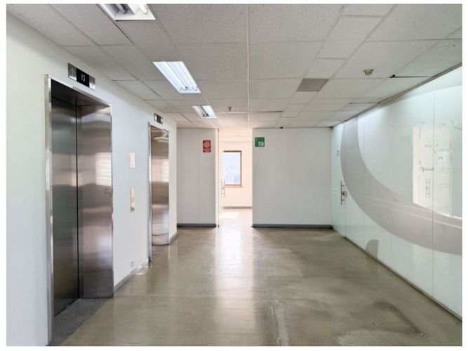 Local en venta en La Candelaria, Medellín, 376 m² · foto 6 de 15