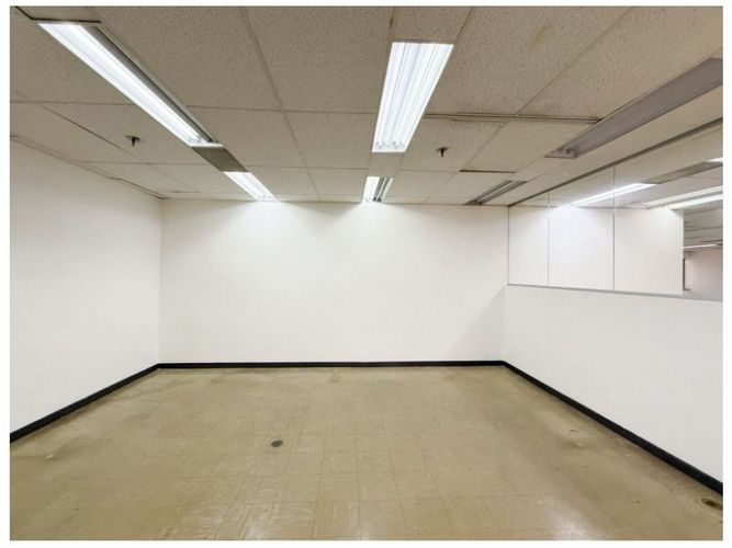 Local en venta en La Candelaria, Medellín, 376 m² · foto 8 de 15