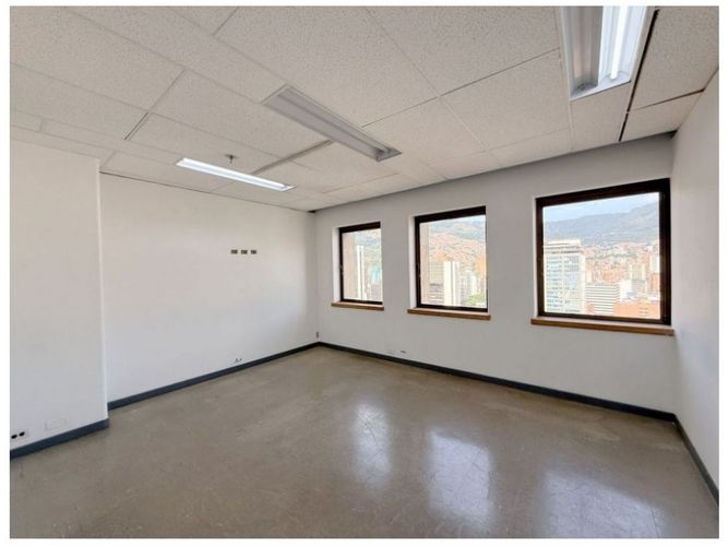Local en venta en La Candelaria, Medellín, 376 m² · foto 9 de 15