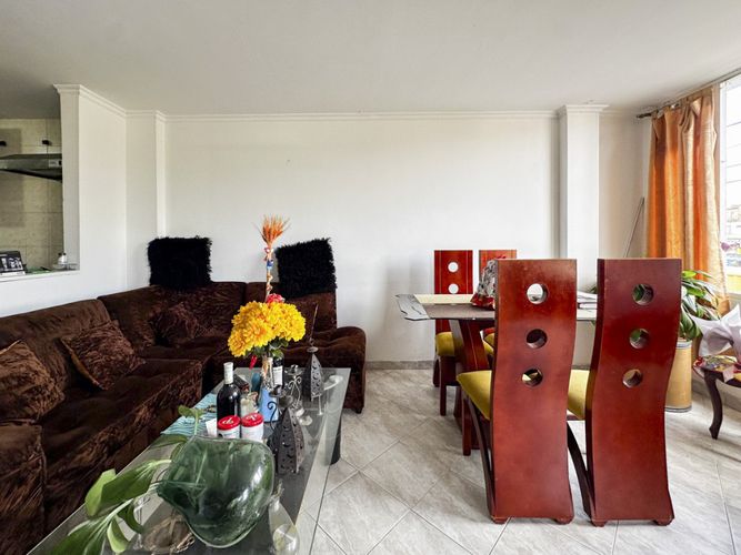 Casa de 5 alcobas en venta en Toscana, Bogotá, 210 m² · foto 4 de 22