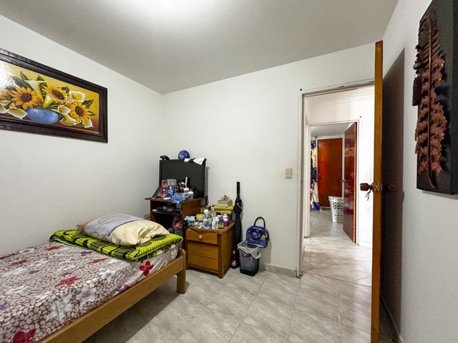 Casa de 5 alcobas en venta en Toscana, Bogotá, 210 m² · foto 15 de 22
