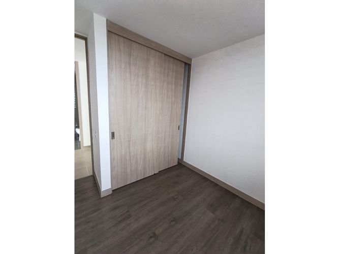 Apartamento de 2 alcobas en venta en Centro, Rionegro, 85 m² · foto 7 de 17