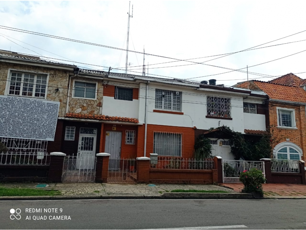 Casa en venta en San Luis, Bogotá · foto 2 de 20