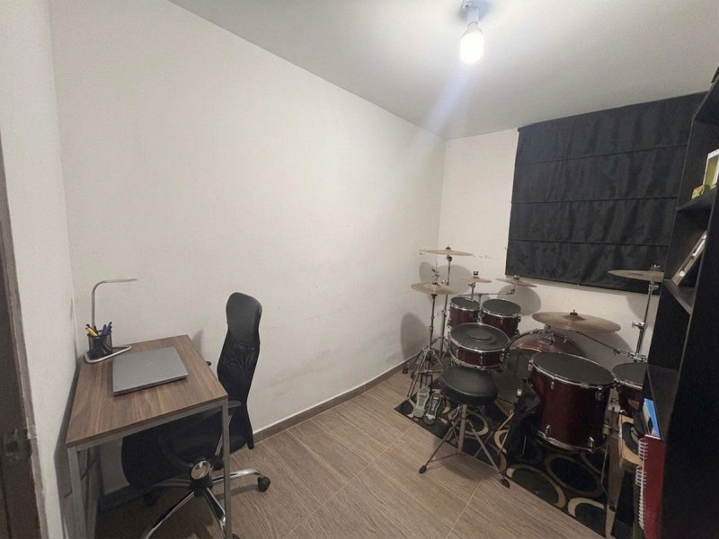Apartamento en venta en La Aurora, Bogotá · foto 3 de 8