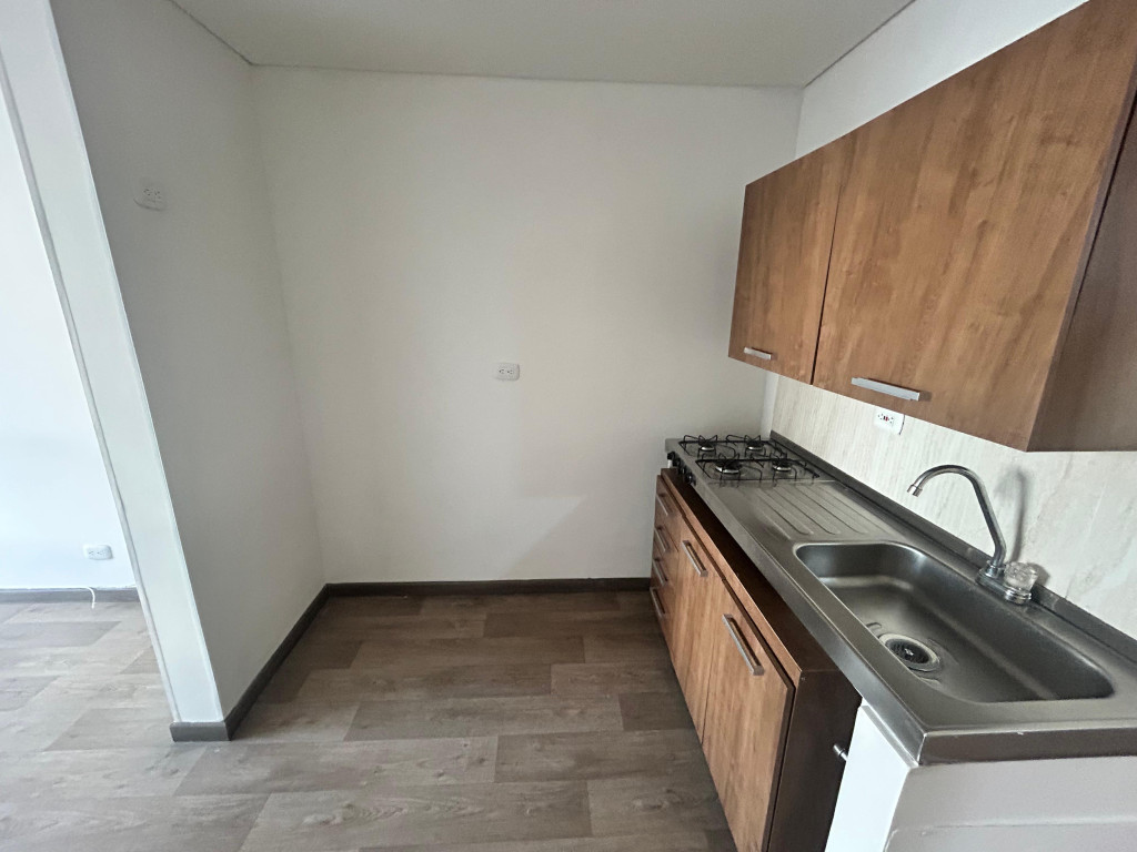 Apartamento en venta en El Vergel, Bogotá · foto 4 de 12