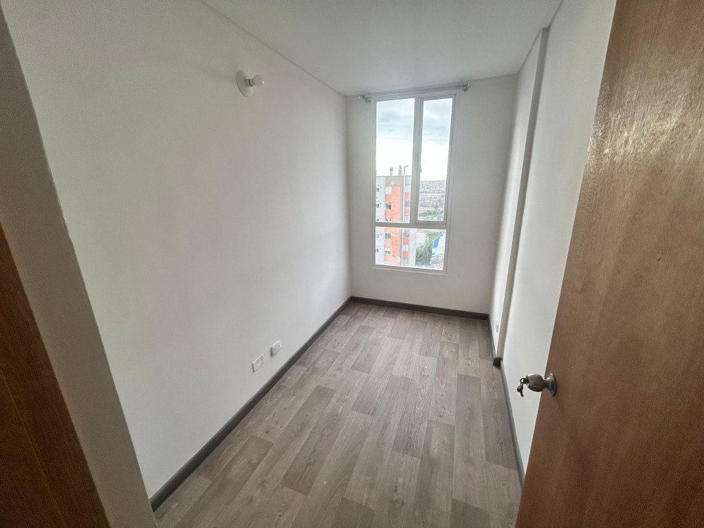 Apartamento en venta en El Vergel, Bogotá · foto 9 de 12