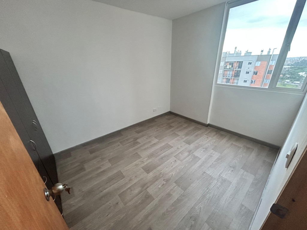 Apartamento en venta en El Vergel, Bogotá · foto 10 de 12