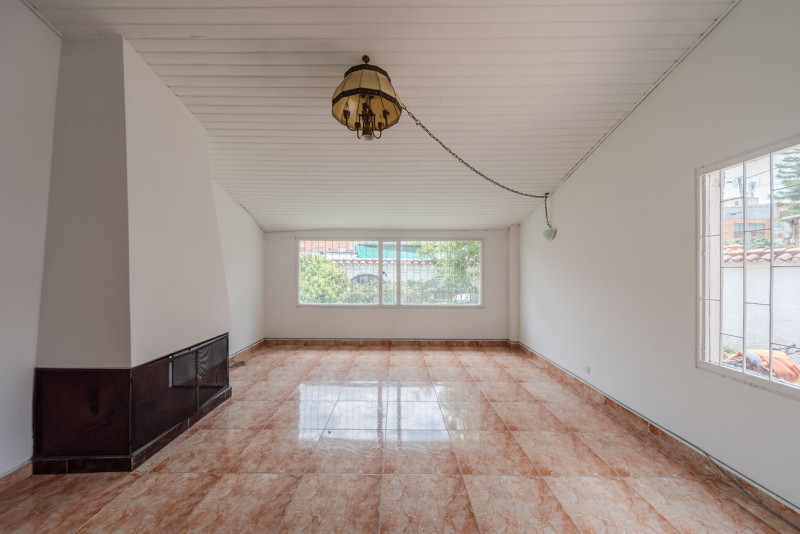 Casa en venta en Pasadena, Bogotá · foto 7 de 24