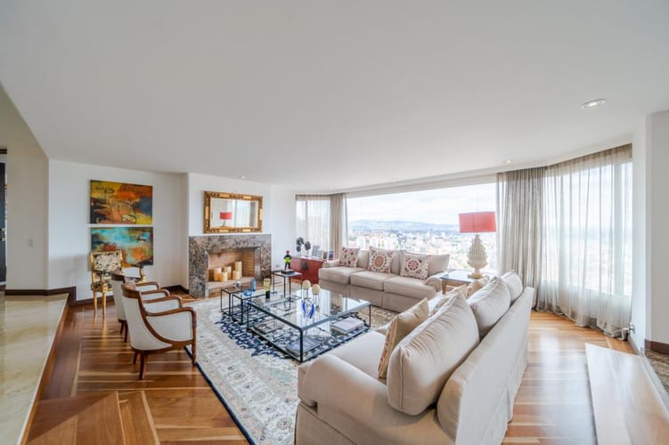 Apartamento en venta en Chicó Alto, Bogotá · foto 3 de 24