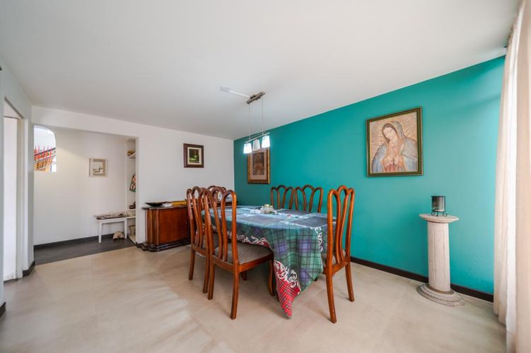 Casa de 5 alcobas en venta en Las Villas, Bogotá, 250 m² · foto 6 de 24